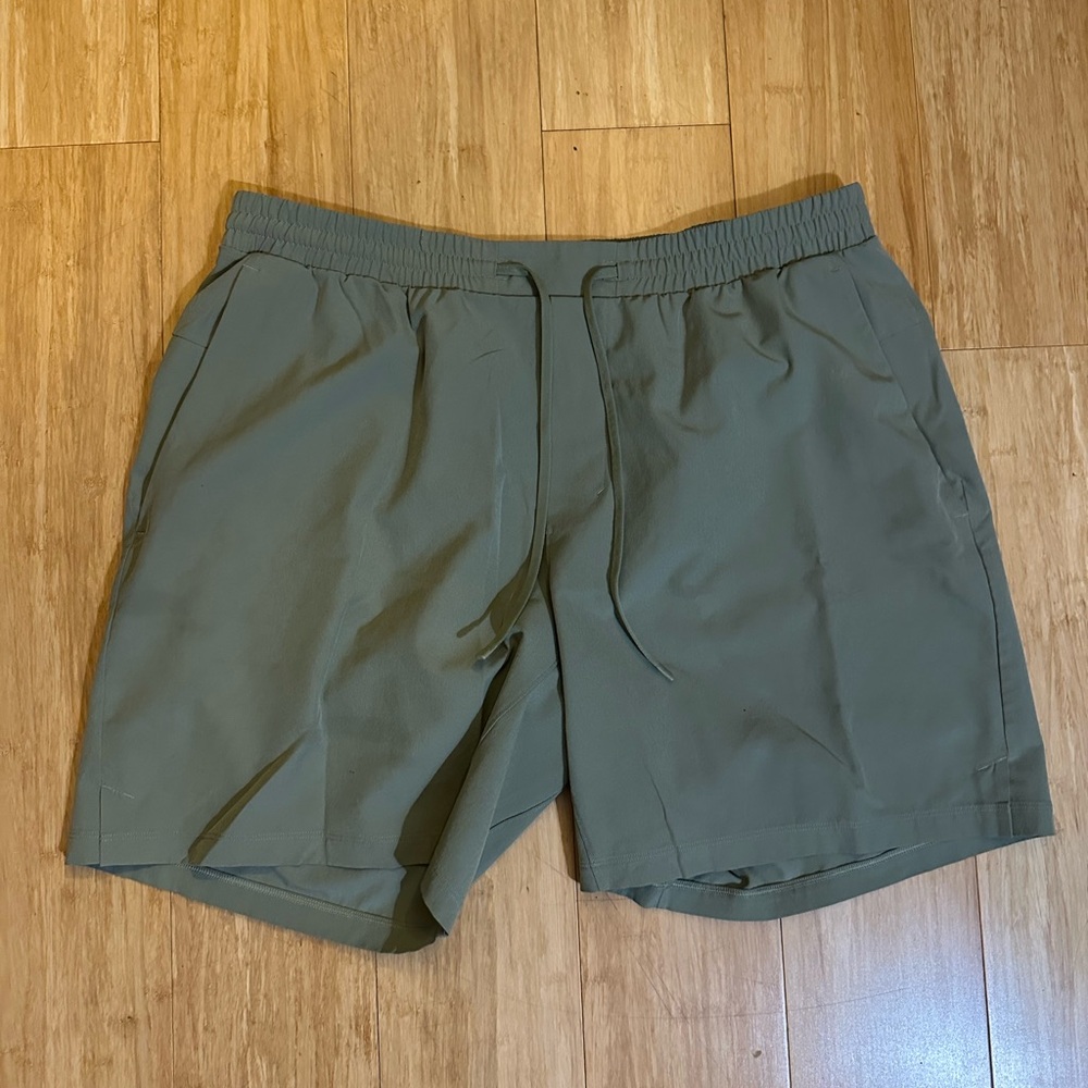 lululemon athletica Men's Green Athletic Shorts